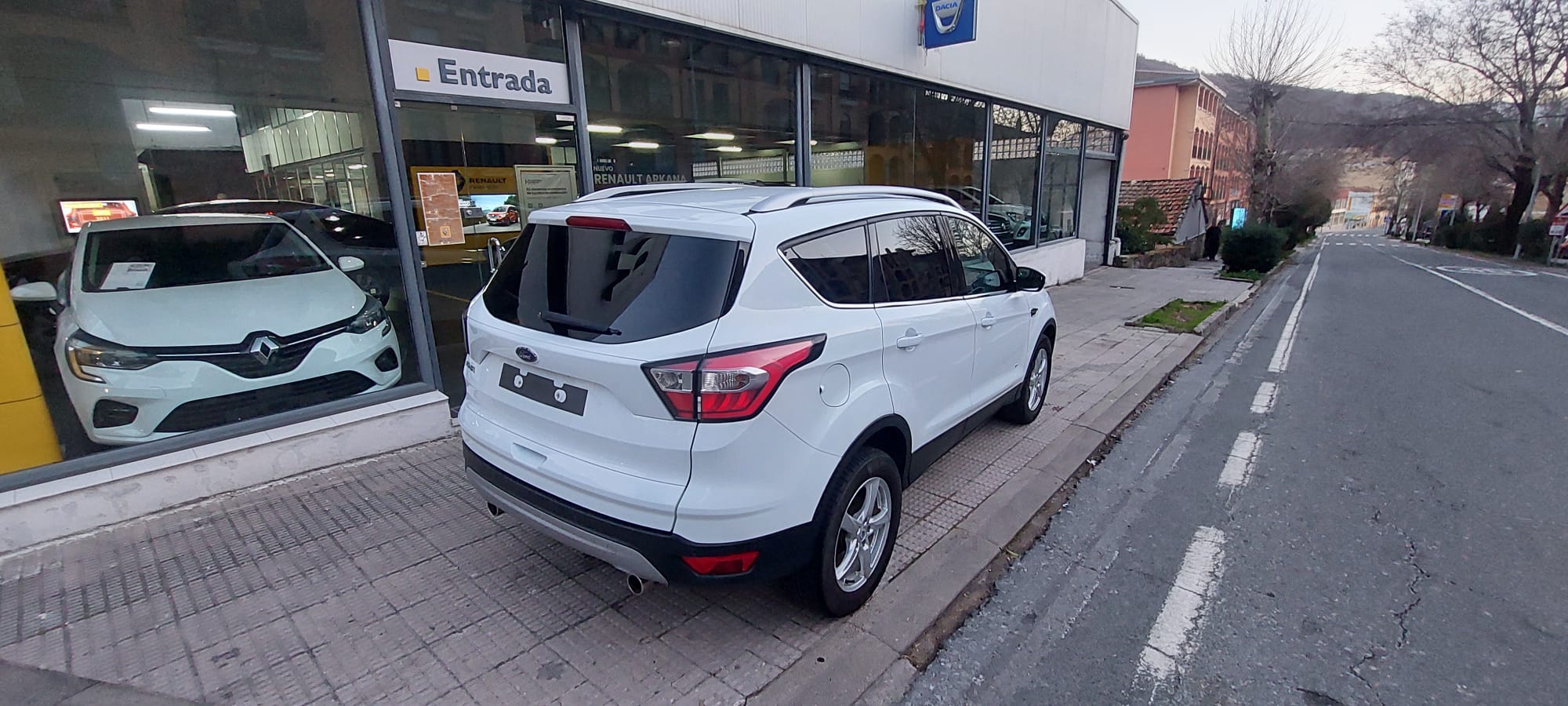 Ford Kuga 150cv 4x4 miniatura 9